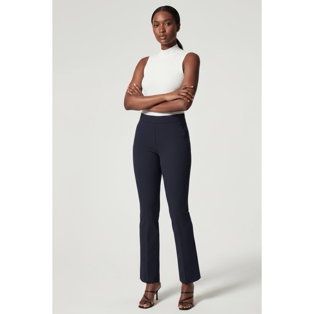 Spanx Size Medium Navy On-the-Go Kick Flare Pant 4-Way Stretch Slimming Pants